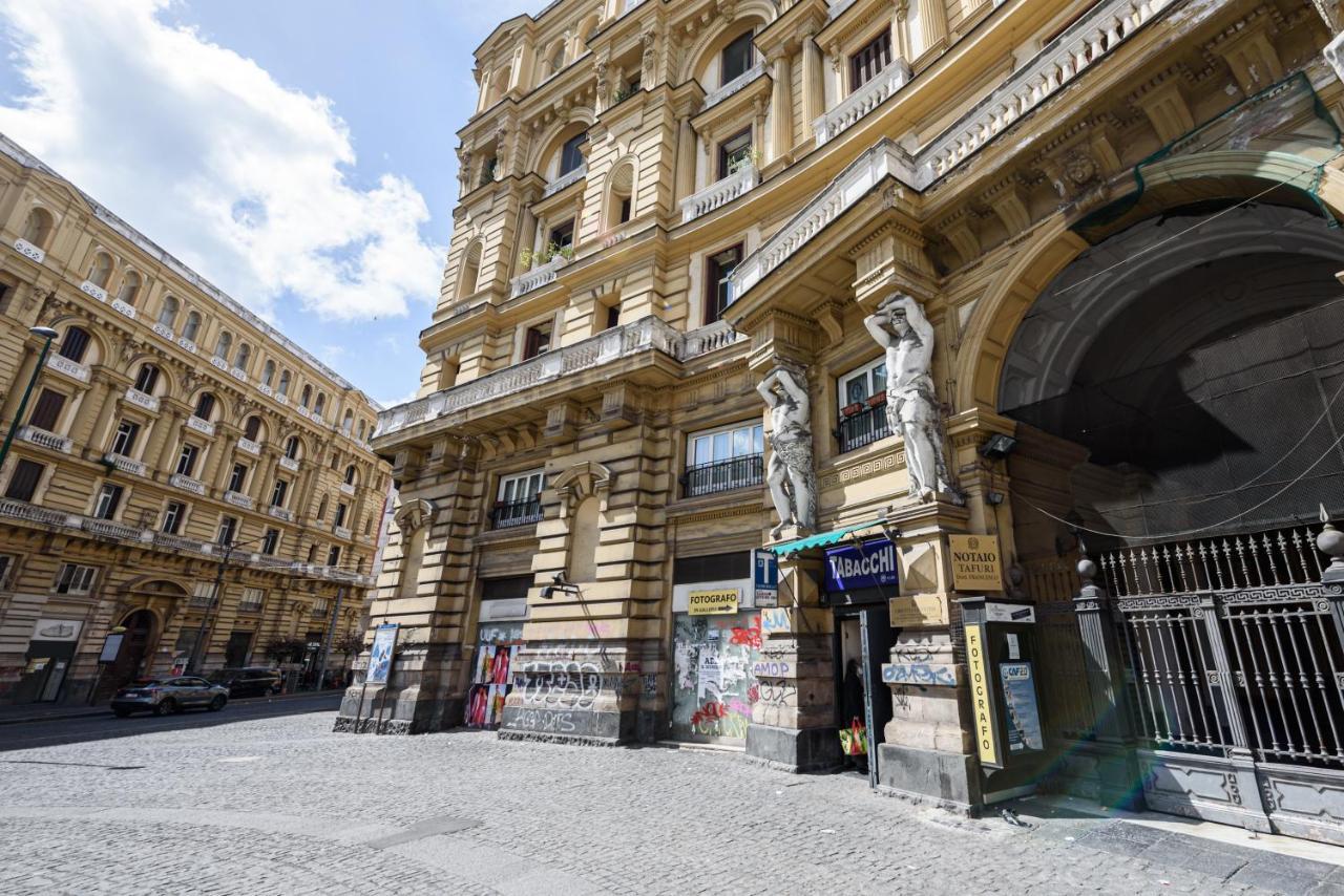 Piazza Nicola 14 Appartamento *